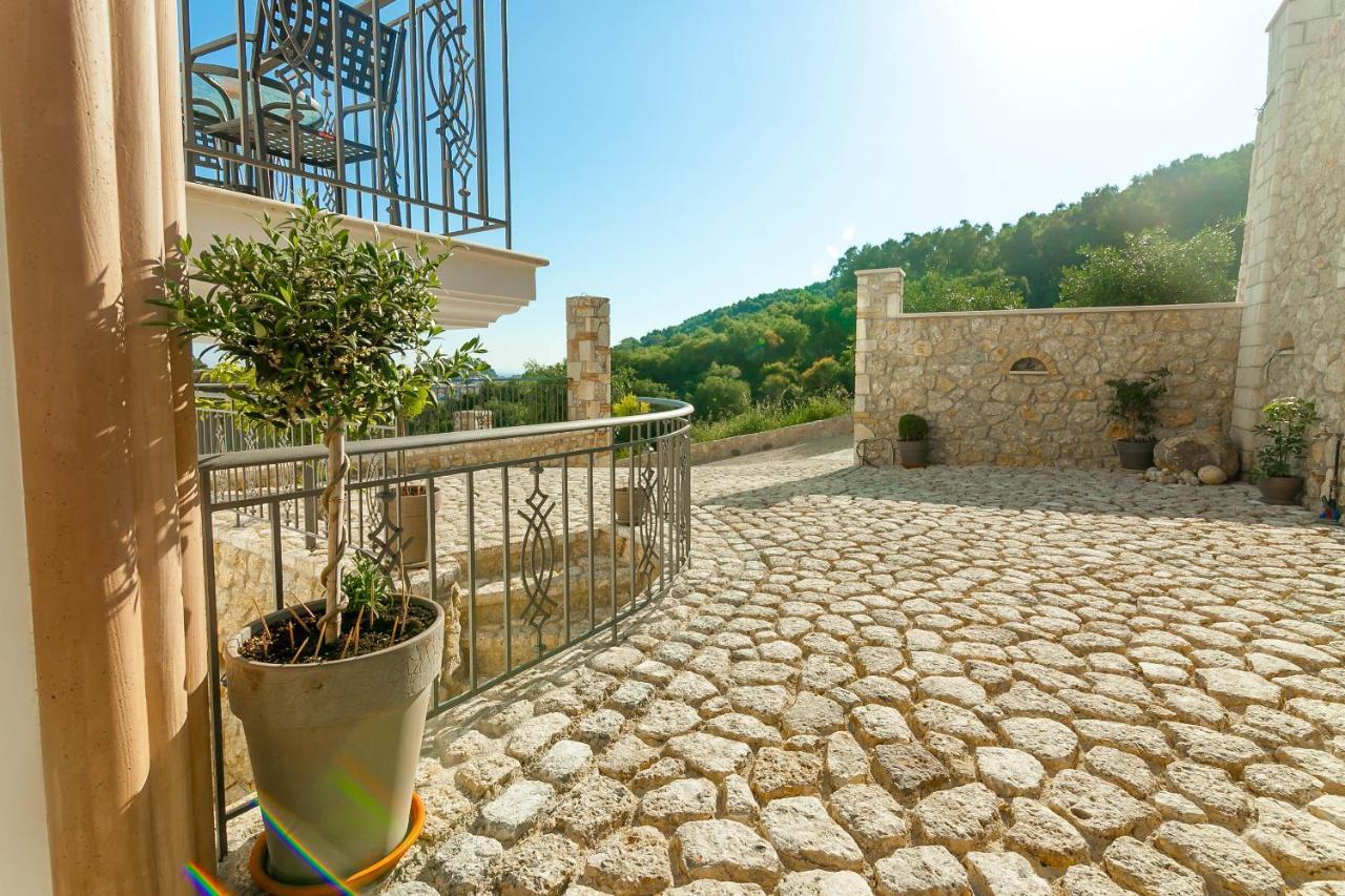 Natura Luxury Suites Парга Екстериор снимка