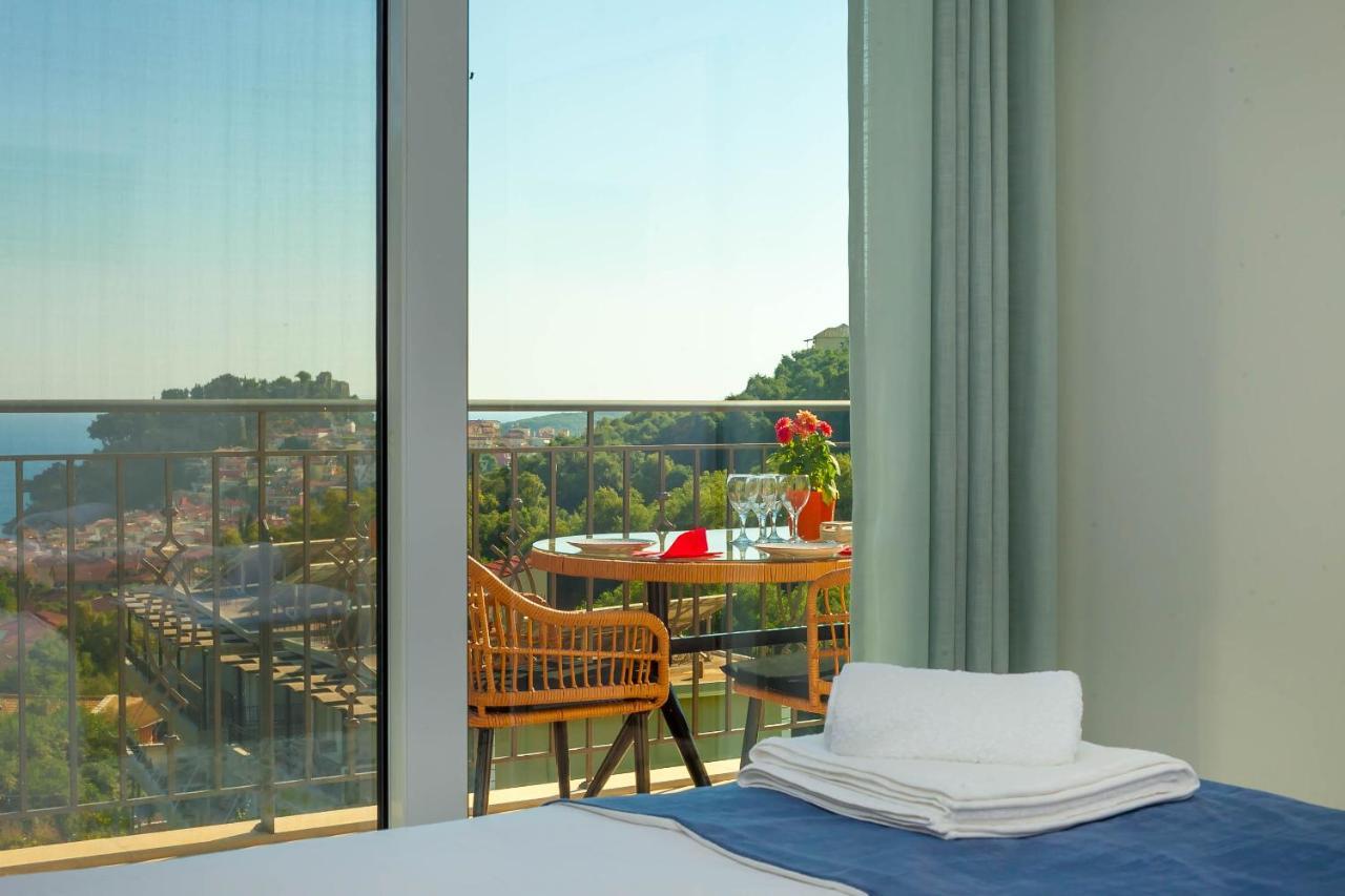 Natura Luxury Suites Парга Екстериор снимка